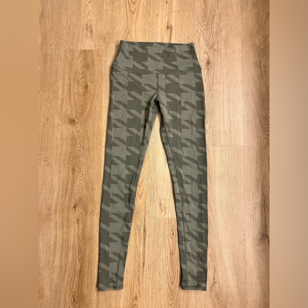 Alo Yoga Houndstooth Print Airbrush Leggings Jungle Green Size: Small